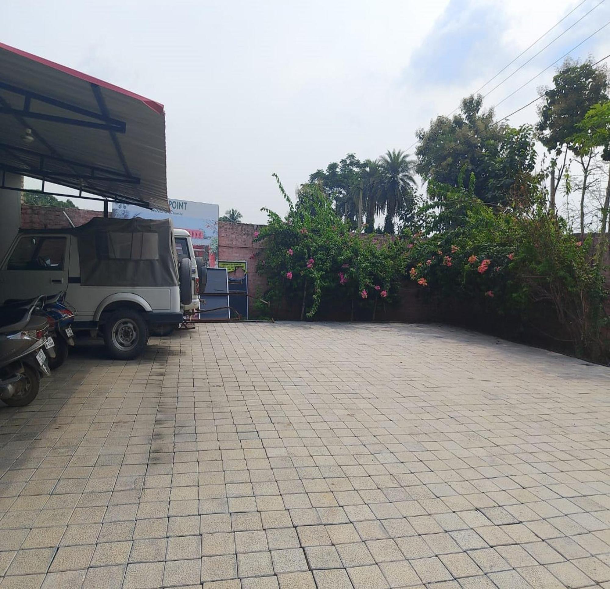 Green Point - Hotels And Resorts In Angul Exterior foto